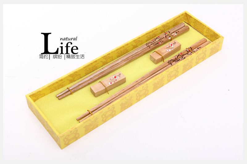 The top gift plum blossom pattern woodcarving craft carving of household chopsticks chopsticks with box (wood) D2-0151