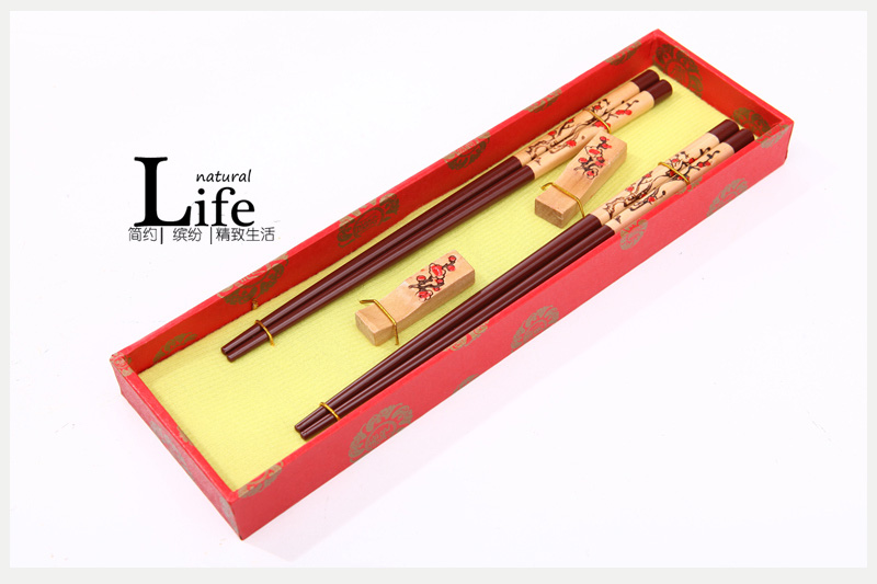 The top gift plum blossom pattern carved chopsticks chopsticks box with household wood crafts engraving (dark brown) D2-0081