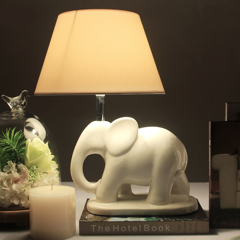Elephant children room table lamp couple bedroom bedside lamp modern fashion creative Princess (excluding wooden fee) NHTC1027-W3