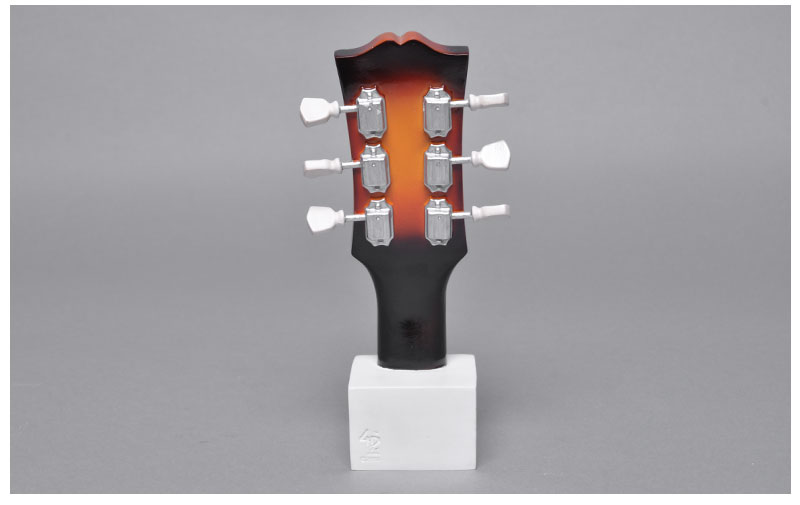European and American fashion decoration decoration resin special offer guitar desktop birthday gift 06035 personality5