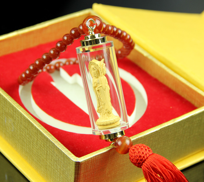 Manufacturers selling crafts cashmere alluvial gold crafts plated crystal pendant car three Guanyin car accessories business gifts gift will sell insurance7