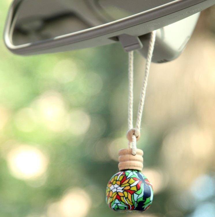 Use perfume fragrance instrument outlet supplies F07 car perfume pendant pendant pendant car LS2