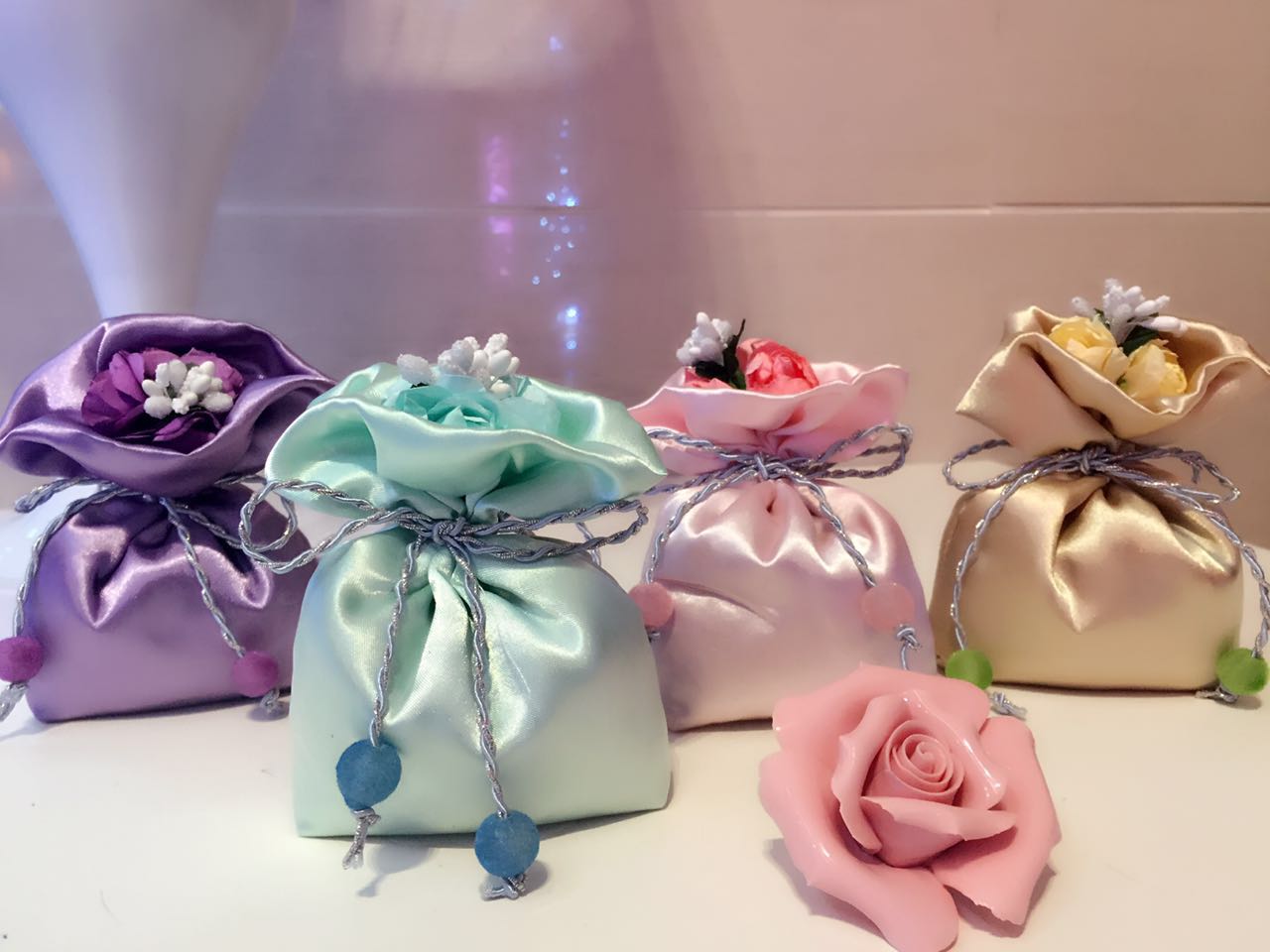 A family of aromatherapy manufacturers selling satin bow aromatherapy aromatherapy Fragrance Sachet bag bag: hyacinth violet Paris spring sky Caixia welcomed the crowd6