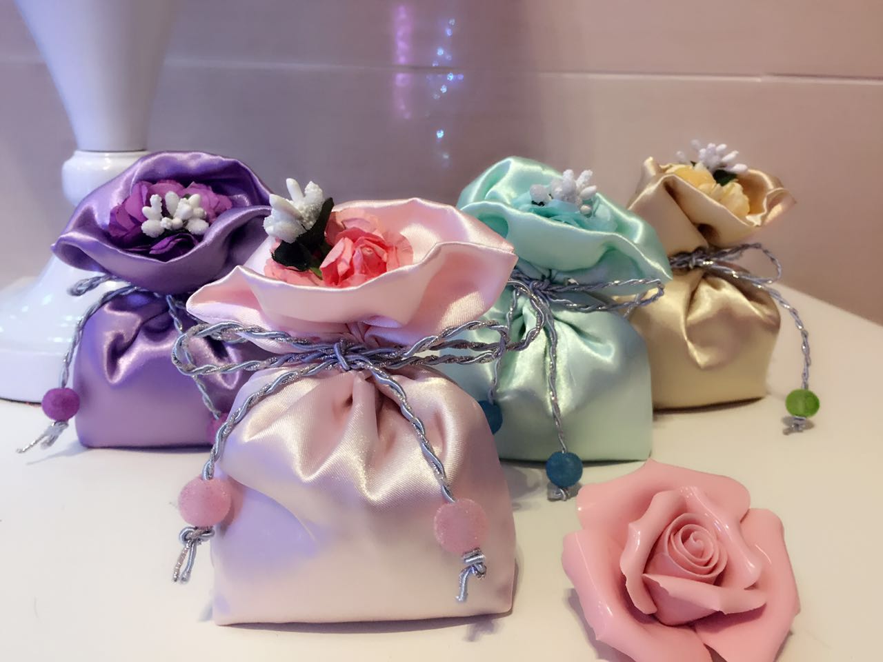 A family of aromatherapy manufacturers selling satin bow aromatherapy aromatherapy Fragrance Sachet bag bag: hyacinth violet Paris spring sky Caixia welcomed the crowd7