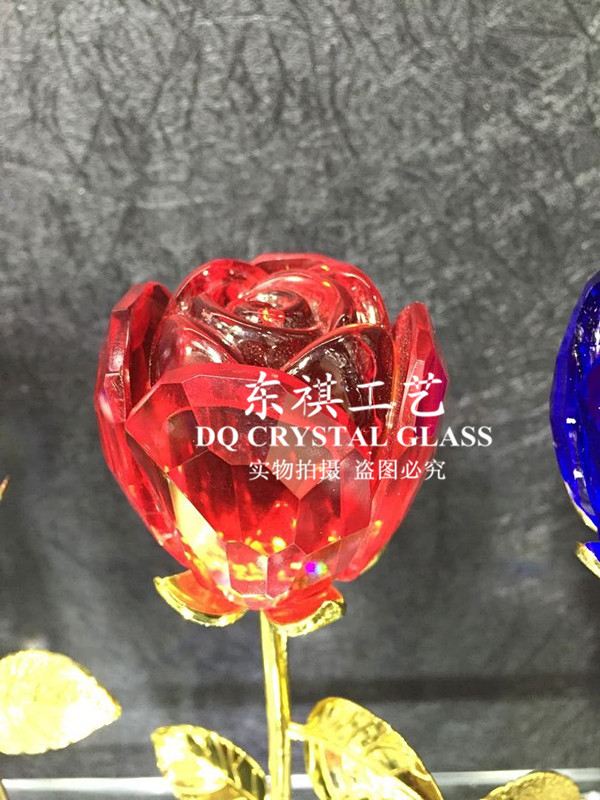 Dong Qi technology of high-grade crystal rose to send his girlfriend wife wedding anniversary birthday gift custom creative new year gift ornaments2