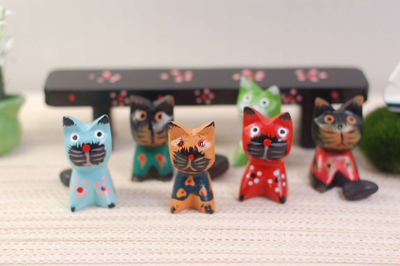 Wooden craftwork wholesale home furnishing Bali Island wooden cat set six benches Mini kittens 130282