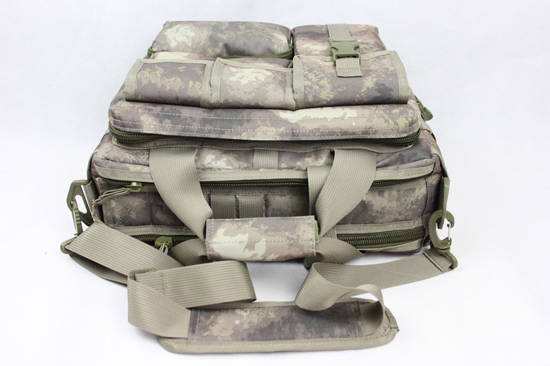 Four - dimensional outdoor military package oblique cross attack package tactical single shoulder pack portable computer package photography package10