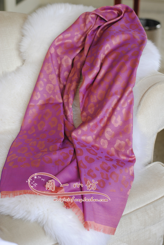 South Korea's 2016 new high-grade mercerized cotton and cotton scarf leopard long scarf shawl female sunscreen conditioner3