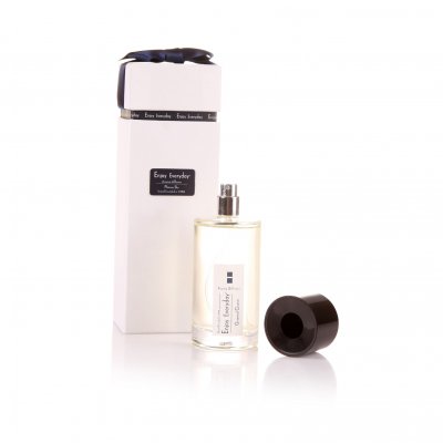 High end fragrance essential oil spray air freshener room perfume1
