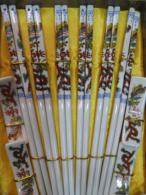 6 pairs of ceramic chopsticks1