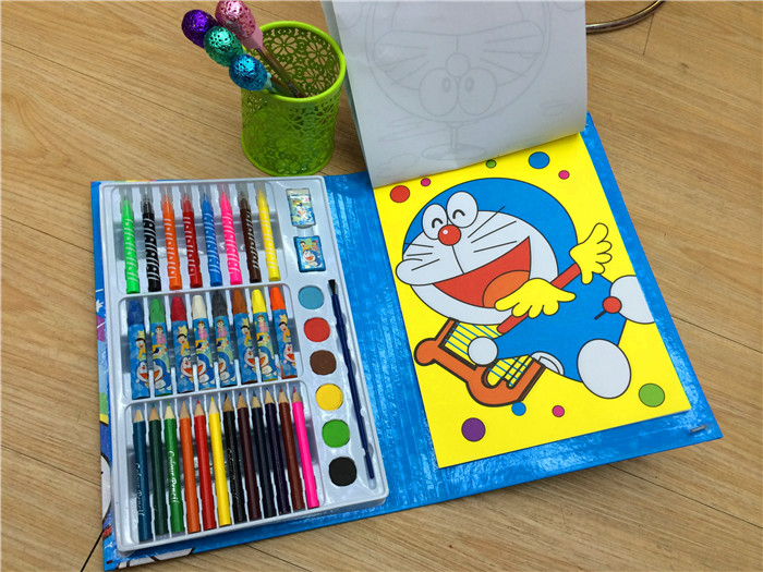 A children's coloring book, painting the color3