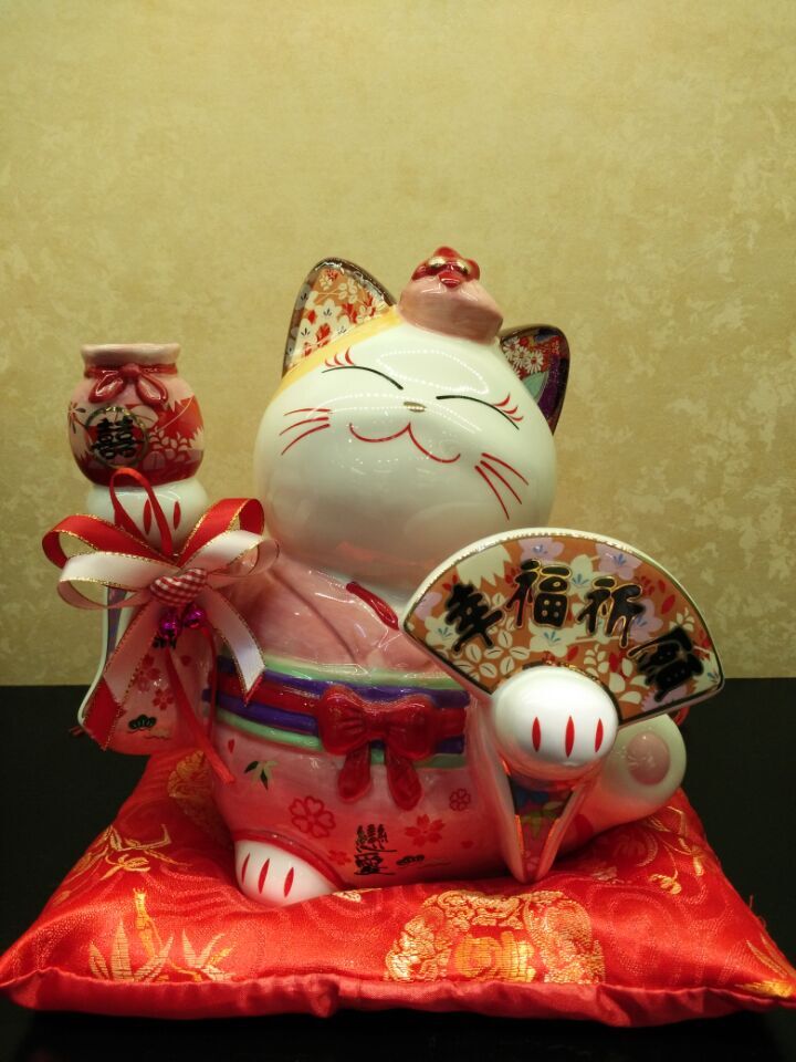 Lucky draw happy marriage auspicious wish Japanese ceramic cat cats style ornaments Home Furnishing decoration feng shui ornaments1