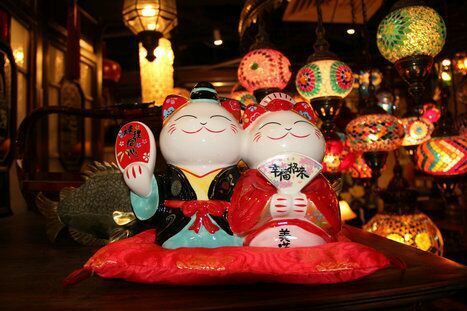 Lucky draw Japanese kimono Dalian concentric happiness cat ceramic decoration decoration from other Home Furnishing feng shui ornaments1