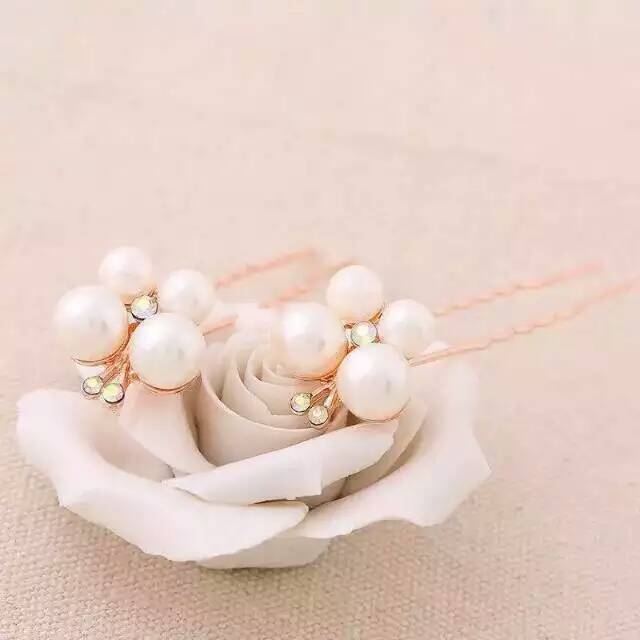 Pearl butterfly hairpin1