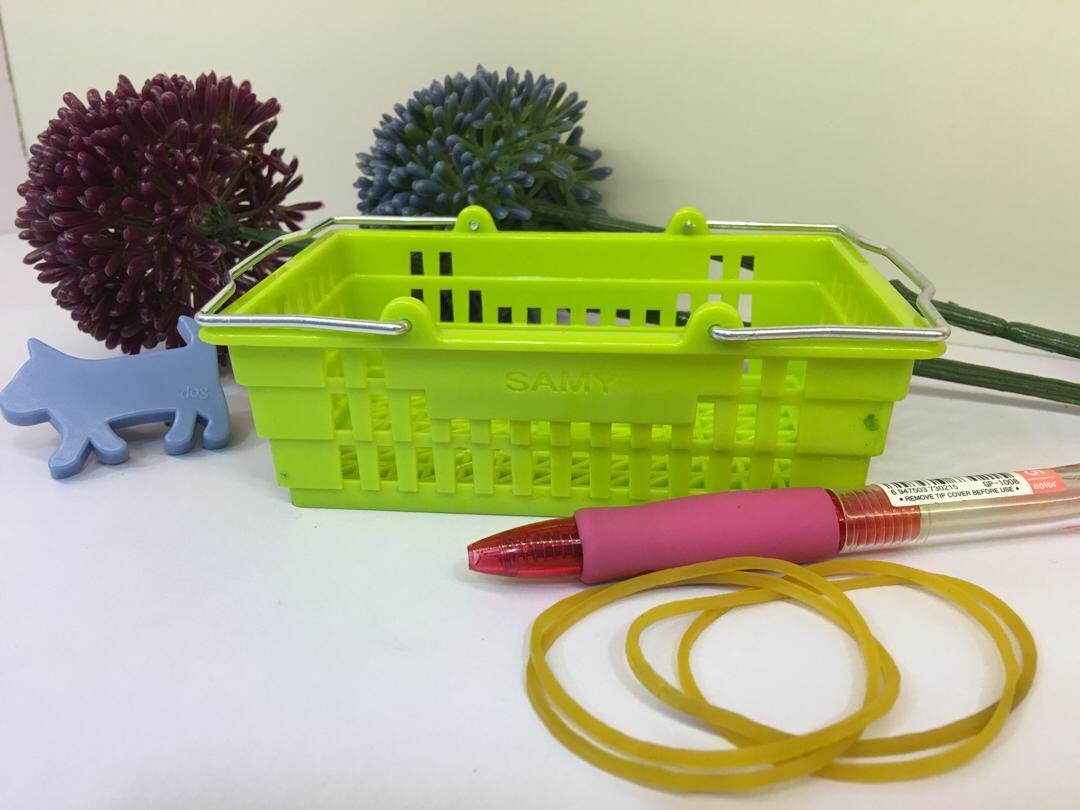 Modern simplified PP portable mini collection basket6