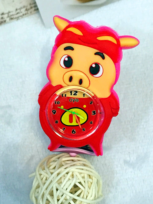 Children style cartoon pig sman tapped racket table3