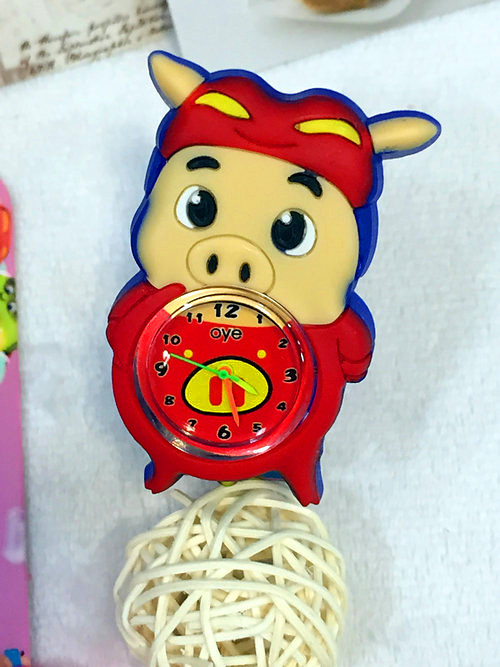 Children style cartoon pig sman tapped racket table2