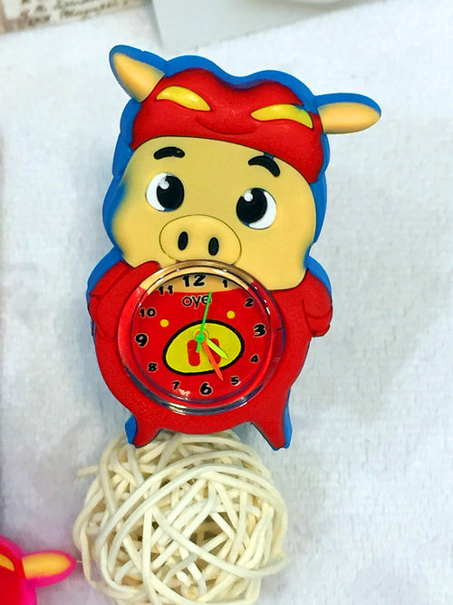 Children style cartoon pig sman tapped racket table4