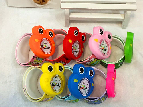 Children's style cartoon frog ribbon racket table1