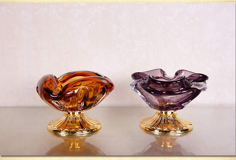 Creative fashion high-end copper decorative glass ashtray ashtray personalized living room ornaments sent her husband.4