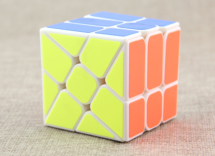 The new white cube shaped Yongjun Hot Wheels toy cube shaped professional4