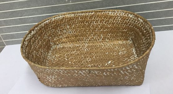 Chinese classical handmade straw storage basket1