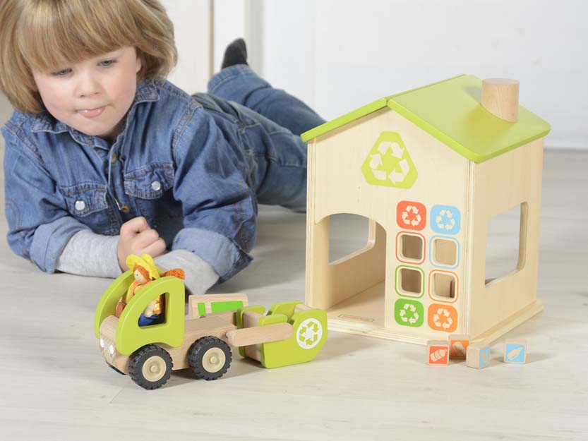 Masterkidz beiside small wood recycling station game toys5