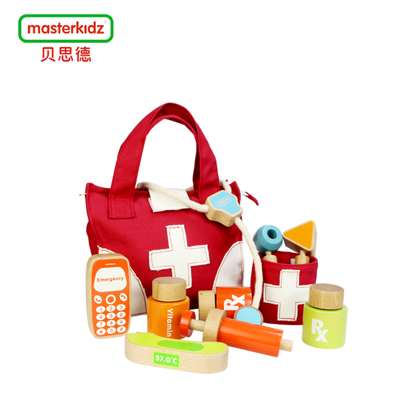 Wooden medical toy bag1
