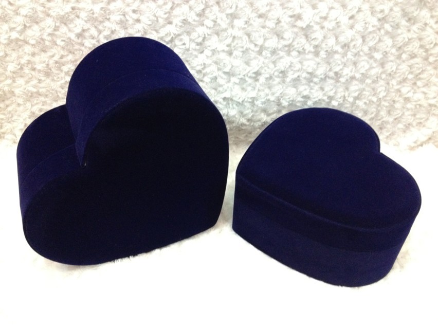 Two sets of high-end plush heart-shaped flowers for Valentine's Day gift box box Yongsheng wholesale custom gift box7