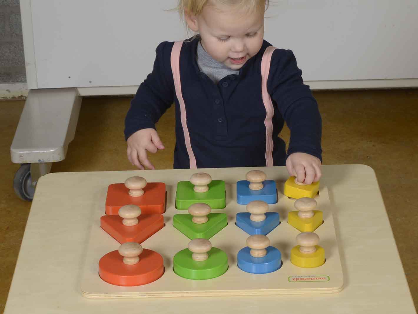 Bethd shape and size color learning board2