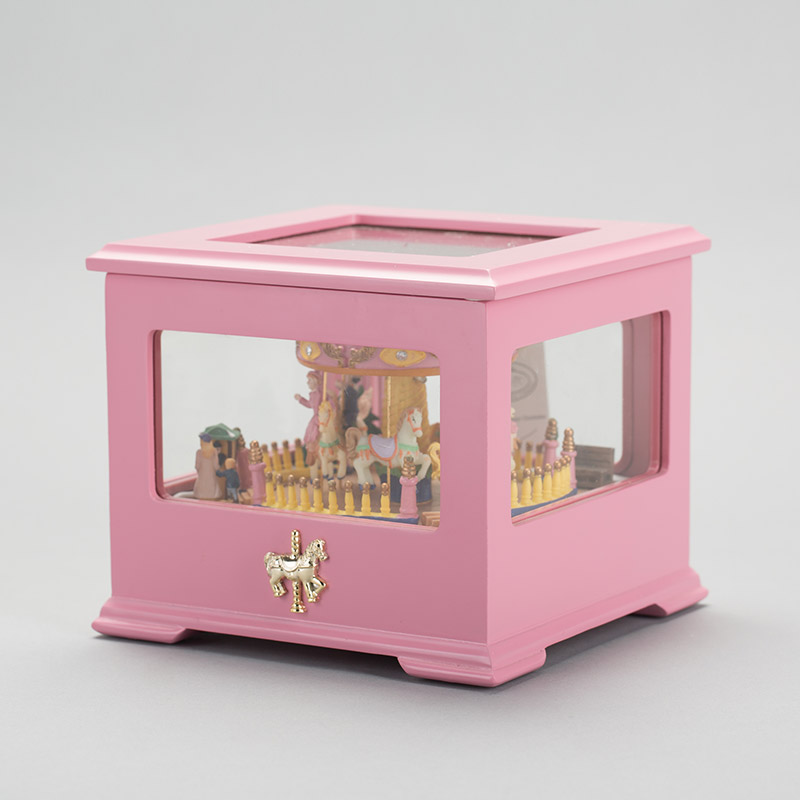 European compact pink Trojan lovers music box MW2015L1