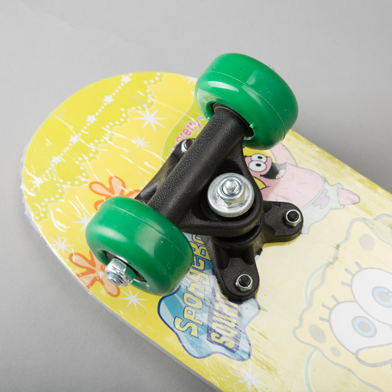 Wooden skateboard (small)5