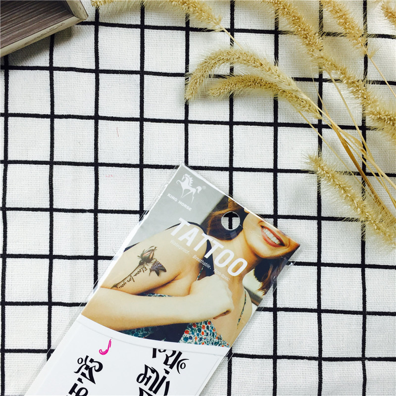 2017 new tattoo stickers for men and women waterproof and durable small fresh and fresh sexy body painting simulation tattoo paper3