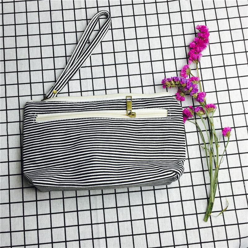 Simple black and white striped cotton cloth null purse make-up bag2