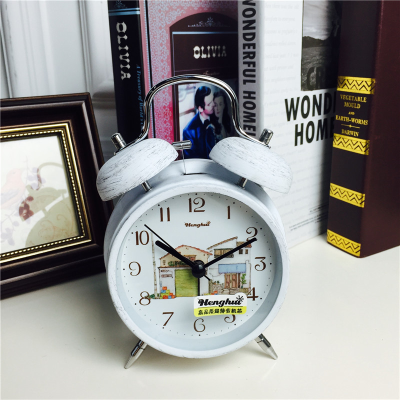Simple retro old white bedside clock alarm mute desktop clock creative personality1