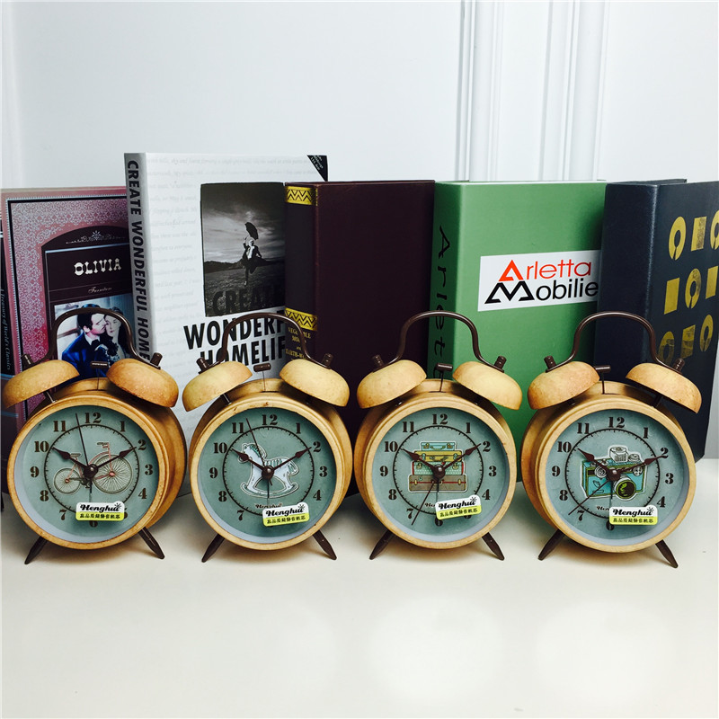 Simple Retro Old Yellow bedside clock alarm mute desktop clock creative personality5