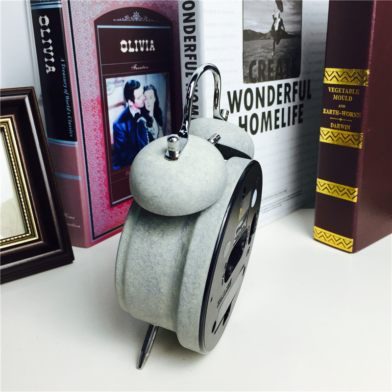 Simple retro old grey bedside clock alarm mute desktop clock creative personality3