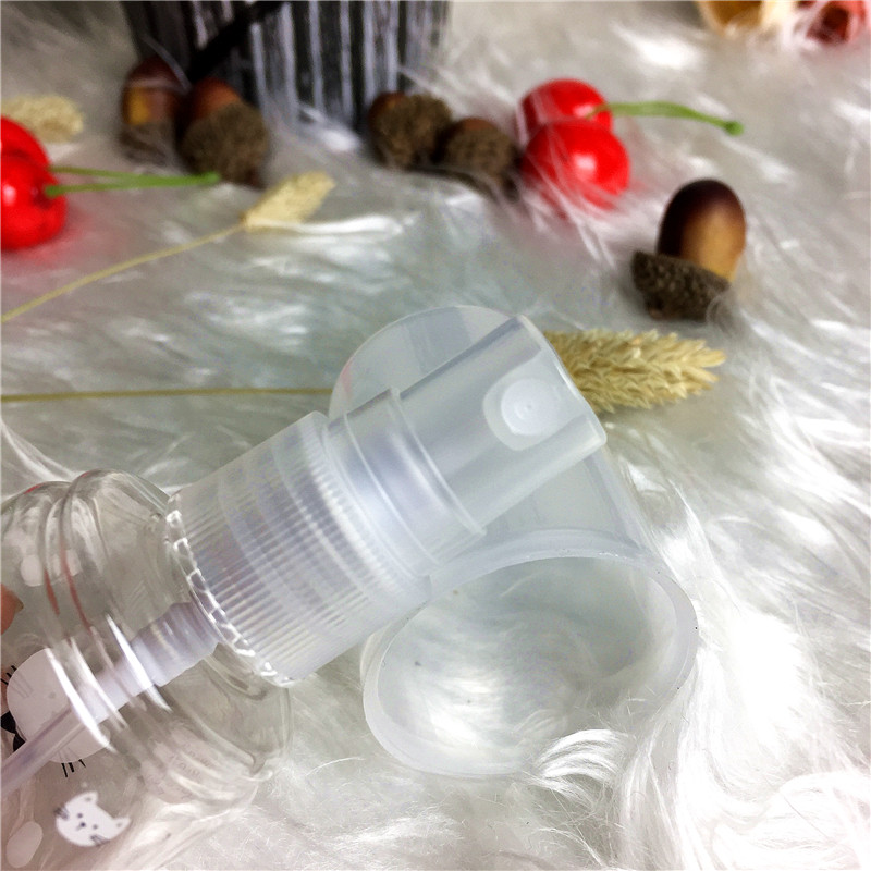 Simple convenient spray bottle sub bottle2