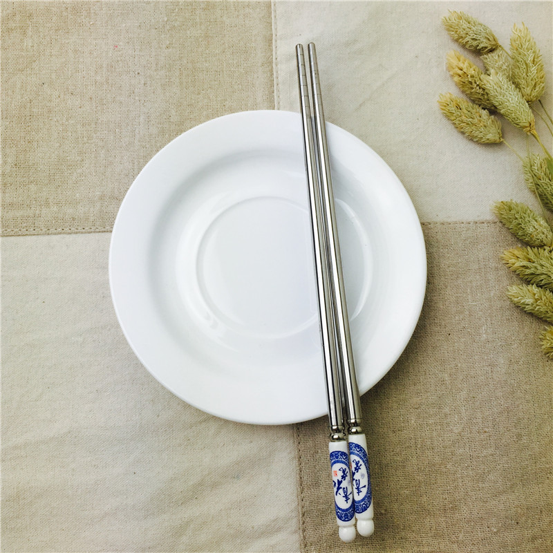 Practical chopsticks for portable tableware1