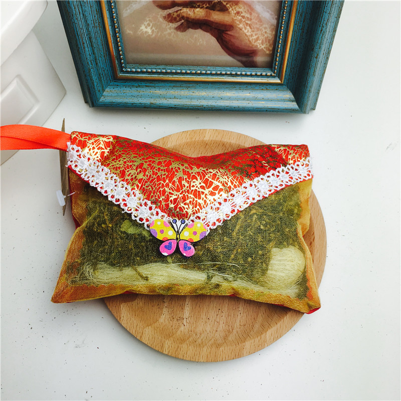 The red ribbon embroidery sachet sachet sachet incense bag bag empty wardrobe jewelry bag gift bag2