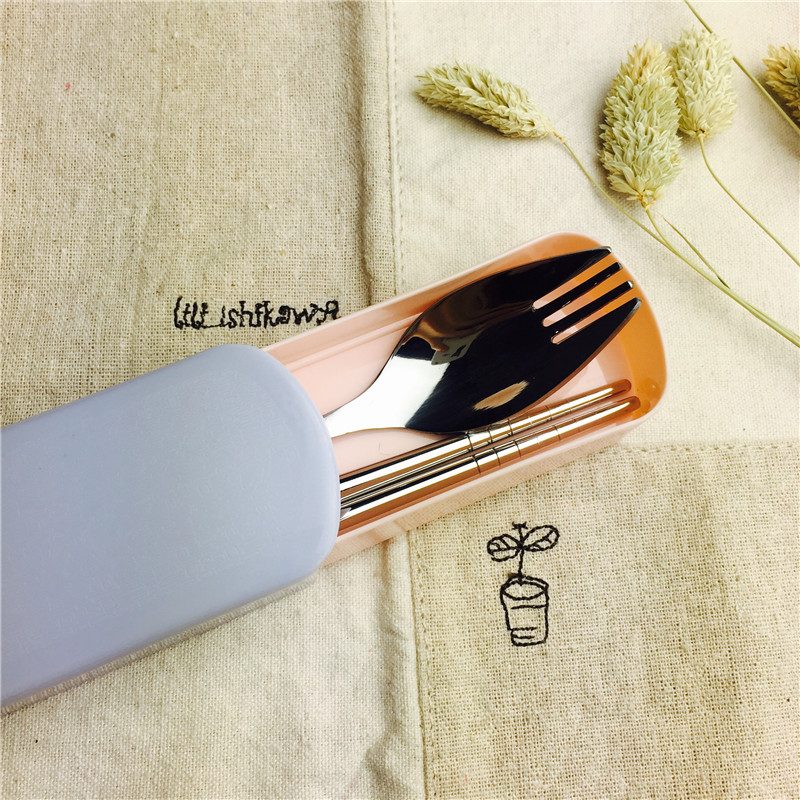 Portable cutlery with chopsticks forks in a portable stainless steel tableware suit5