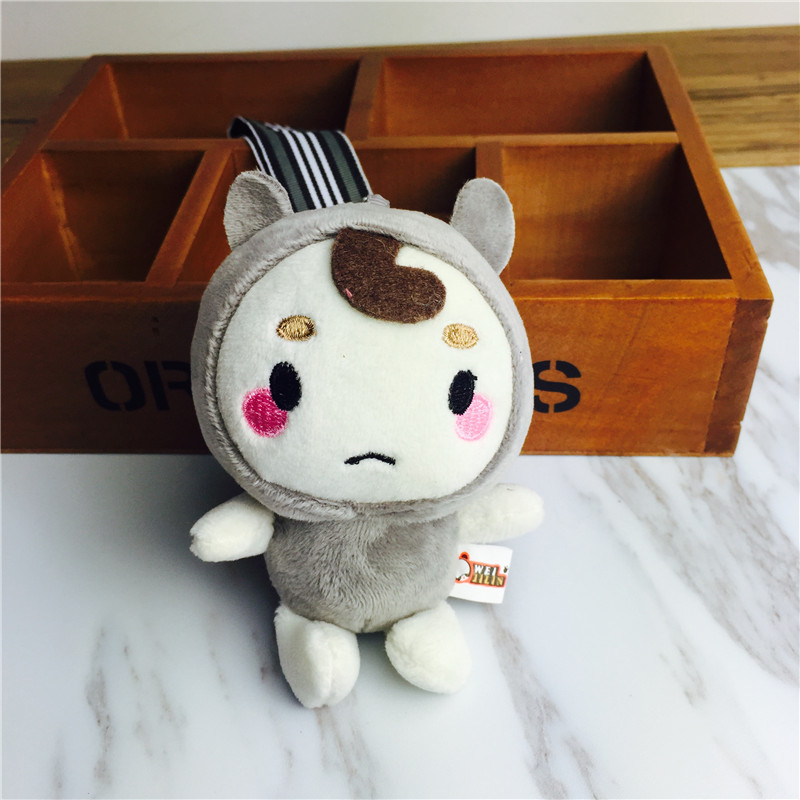 Cartoon doll Keychain hanging bag strap gray small plush accessories1