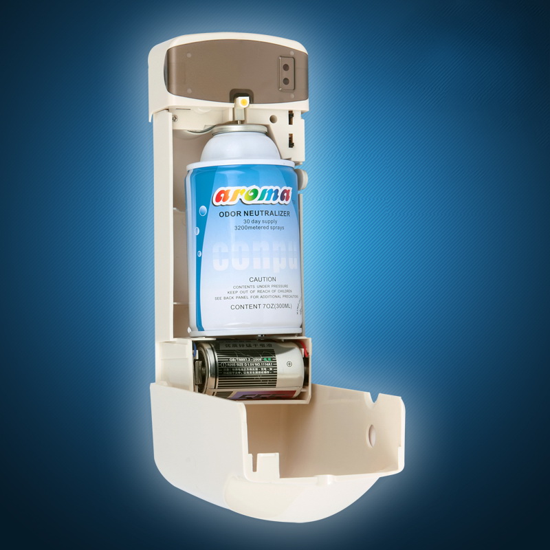 Chun Ying Chern the latest LED bathroom light induction automatic spraying machine3