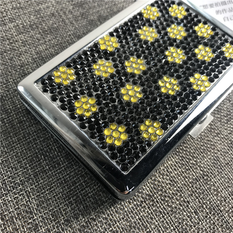 Black flower sticking, creative slim cigarette box, cigarette clip, portable male cigarette box.3