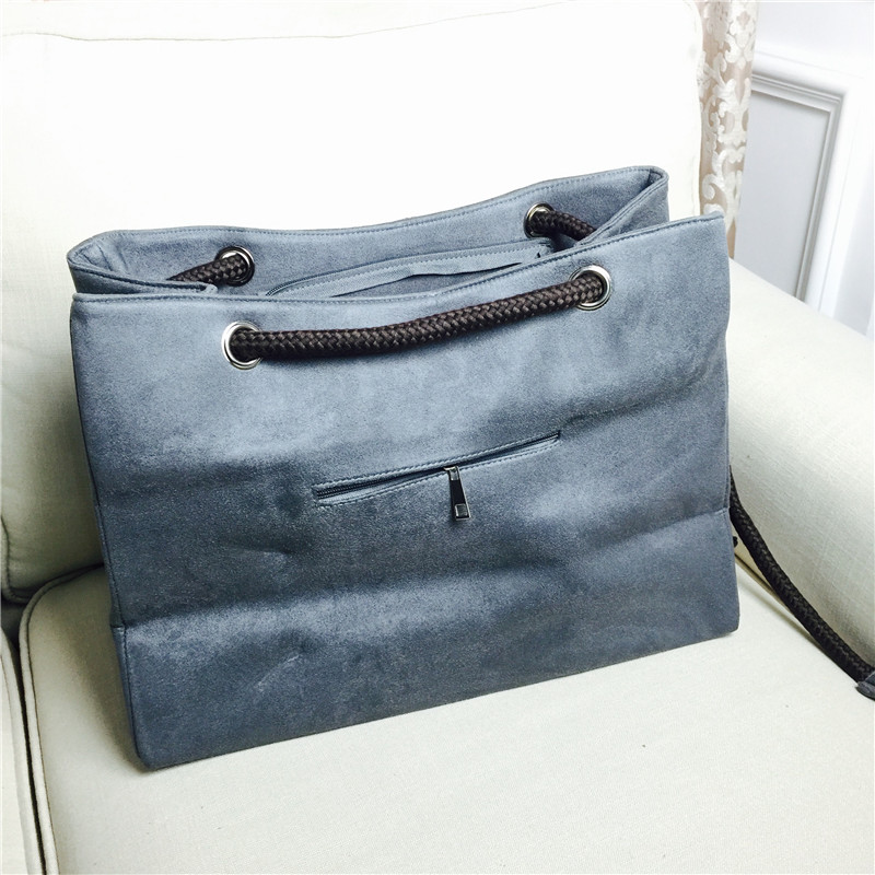 Fashionable lady, Korean Trend velvet, simple leisure, large capacity handbag, grey velvet cloth.2