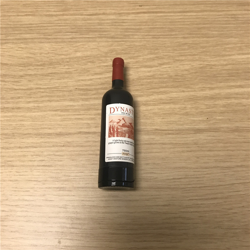 Red wine bottle modeling creative personality windshield lighter creative gift3