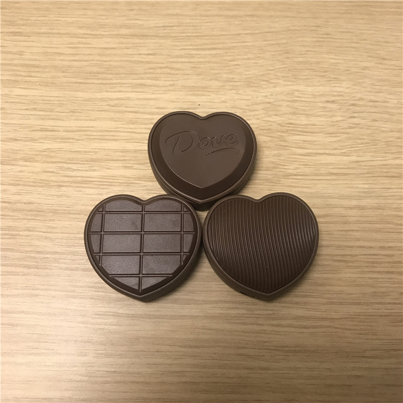 Lattice mark, heart-shaped chocolate, creative personality, windbreaker, creative gift1