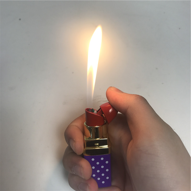 Characteristic modeling lighter, creative personality, windbreak and open fire lighter.3