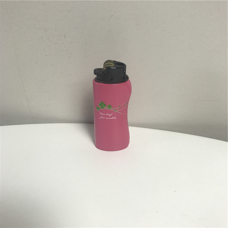The characteristics of creative personality other lighter clover windproof cigarette lighter1