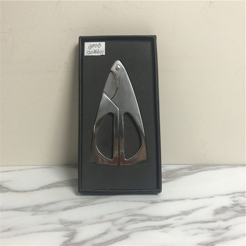 Vogue portable cigar scissors1